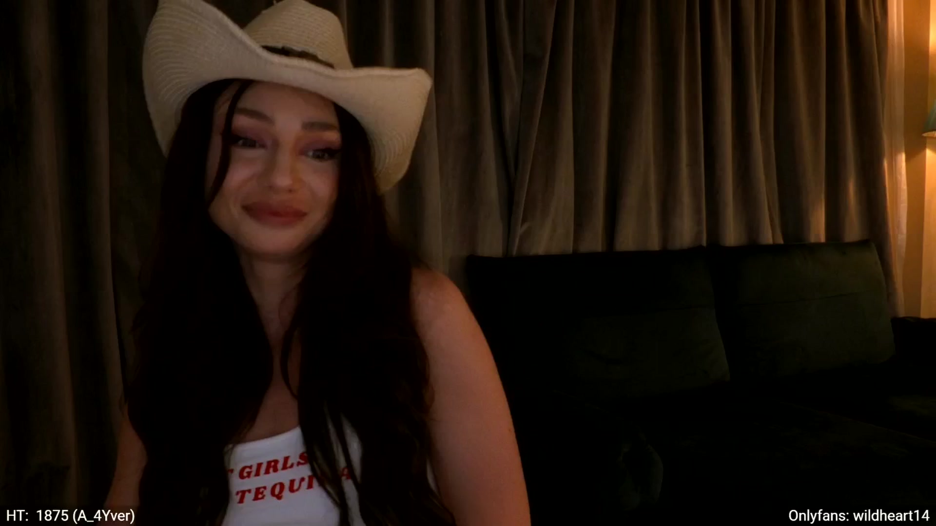 Gallery image thumbnail from Yveline's myfreecams stream on, 03/27/2026, 01:11 image 12 of 20