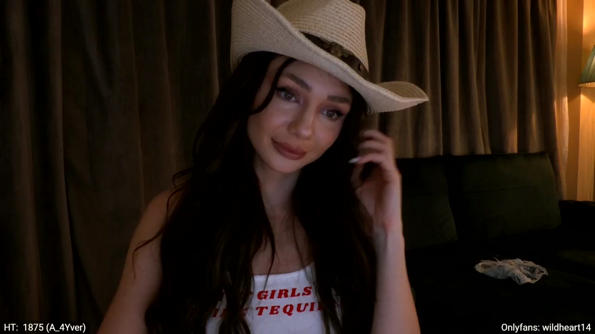 Gallery image thumbnail from Yveline's myfreecams stream on, 03/27/2026, 01:11 image 3 of 20