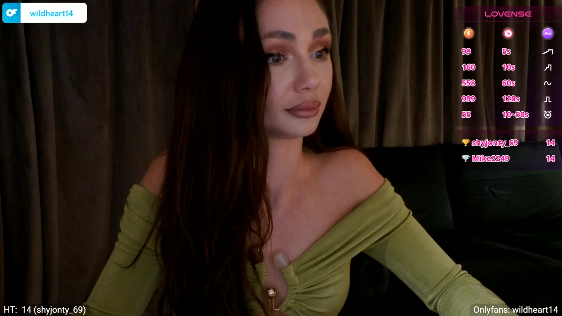Gallery image thumbnail from Yveline's myfreecams stream on, 03/29/2026, 24:16 image 2 of 20