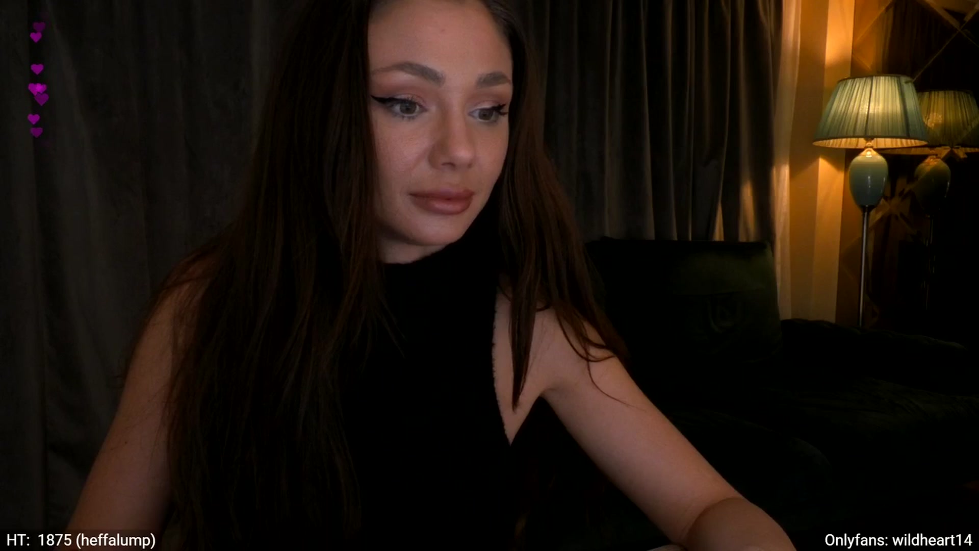 Gallery image thumbnail from Yveline's myfreecams stream on, 04/01/2026, 20:36 image 4 of 20