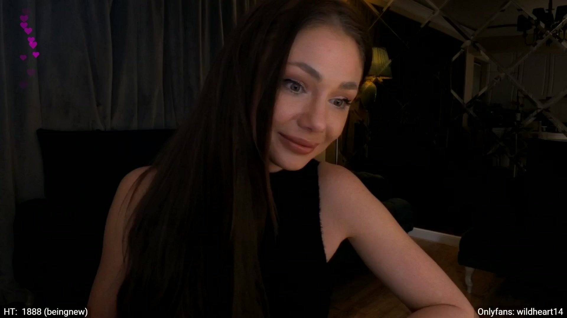 Gallery image thumbnail from Yveline's myfreecams stream on, 04/01/2026, 22:18 image 4 of 20