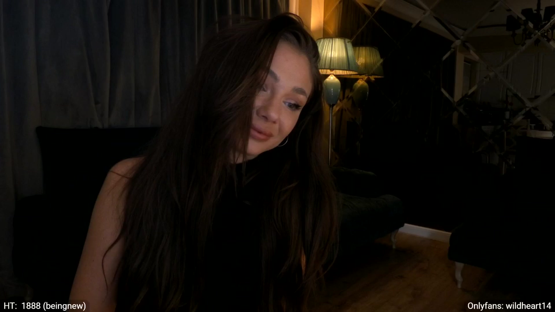 Gallery image thumbnail from Yveline's myfreecams stream on, 04/01/2026, 22:18 image 7 of 20
