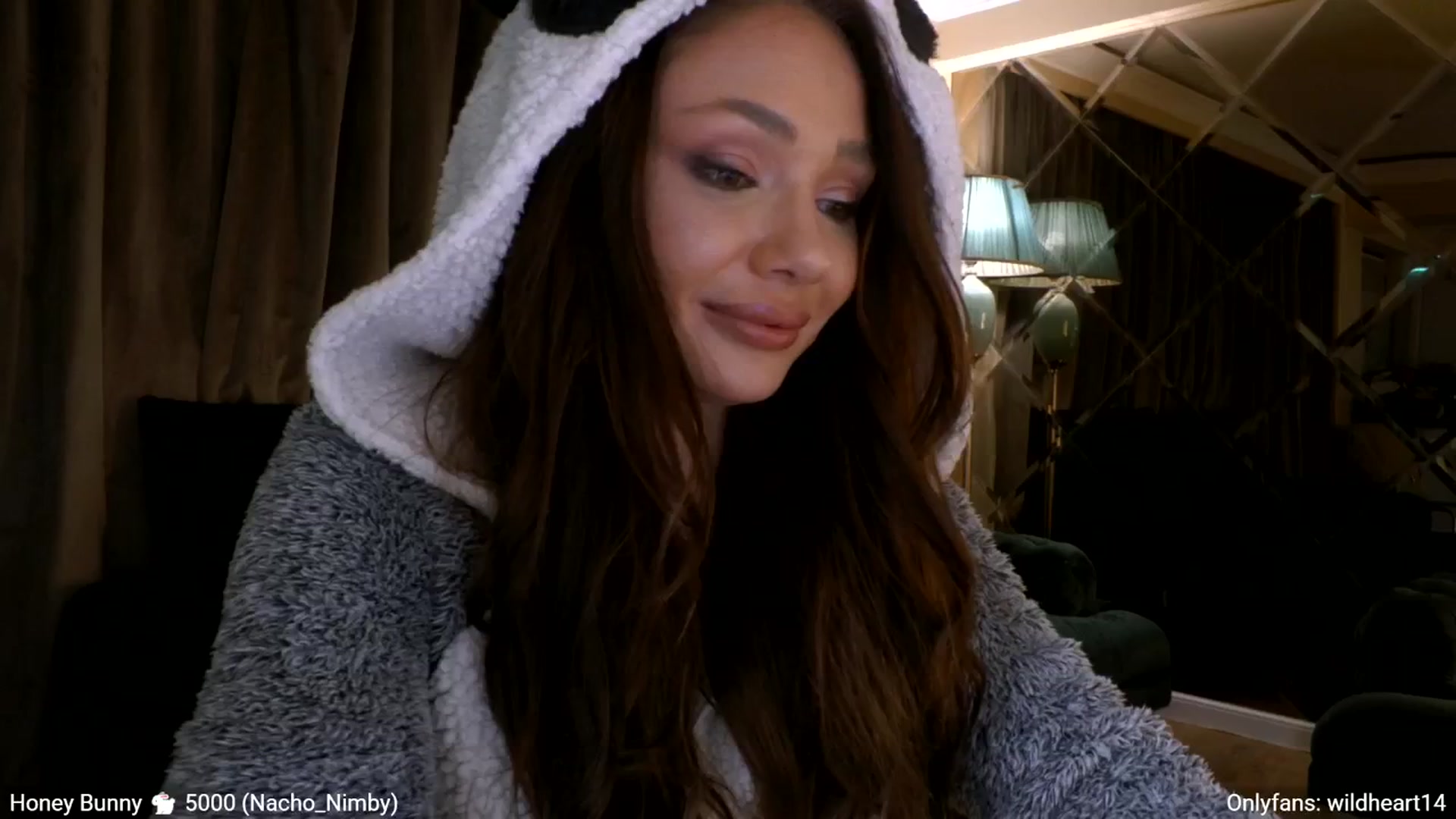 Gallery image thumbnail from Yveline's myfreecams stream on, 04/05/2026, 22:21 image 5 of 20