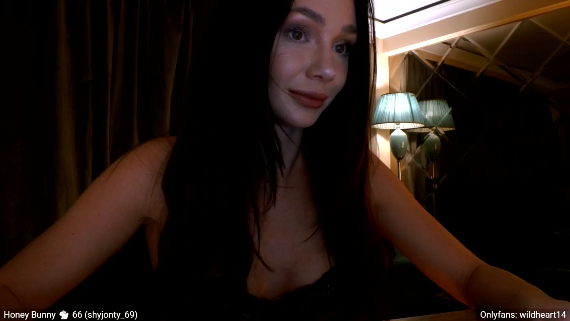 Gallery image thumbnail from Yveline's myfreecams stream on, 04/09/2026, 20:31 image 19 of 20