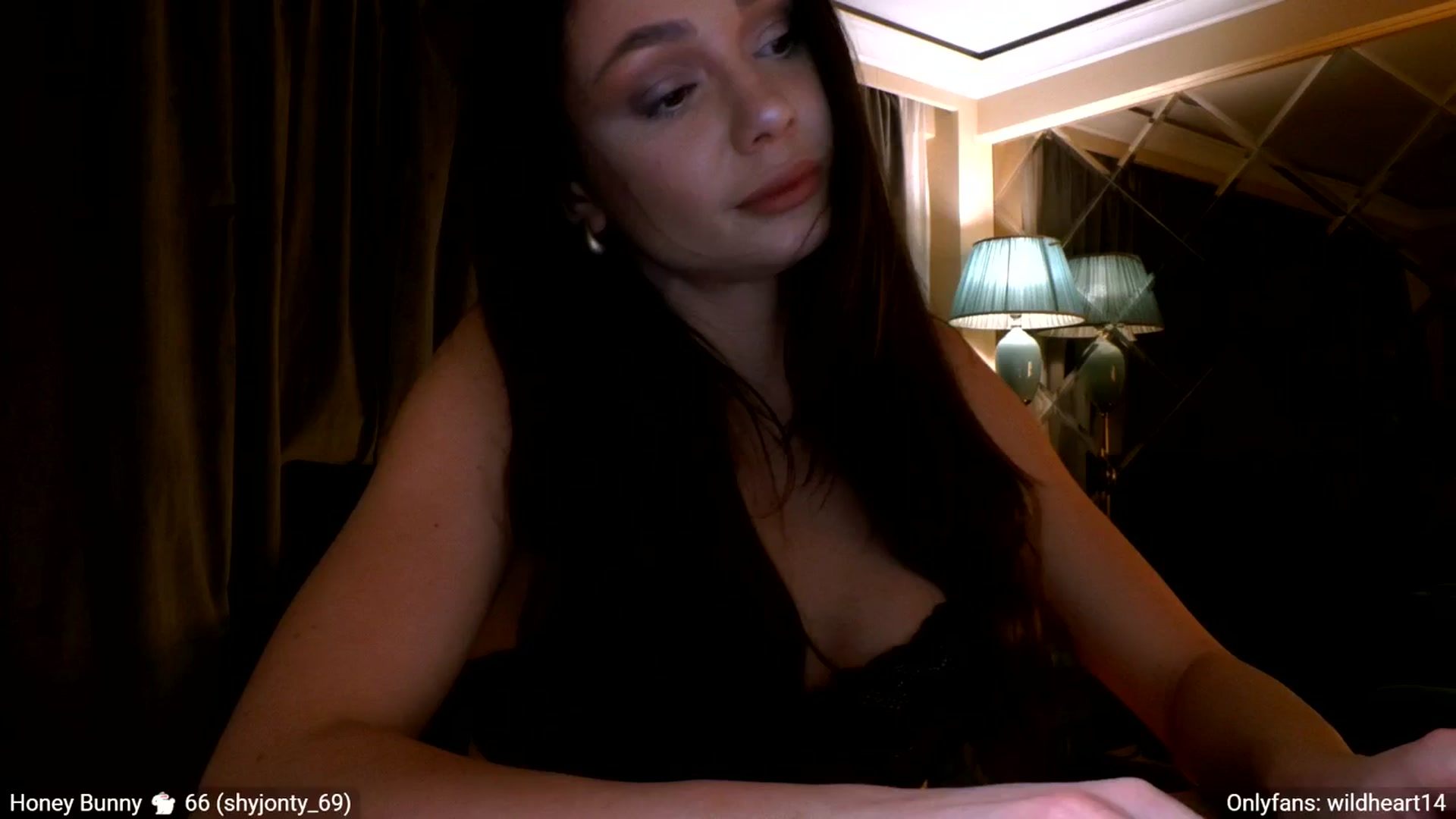 Gallery image thumbnail from Yveline's myfreecams stream on, 04/09/2026, 20:31 image 18 of 20