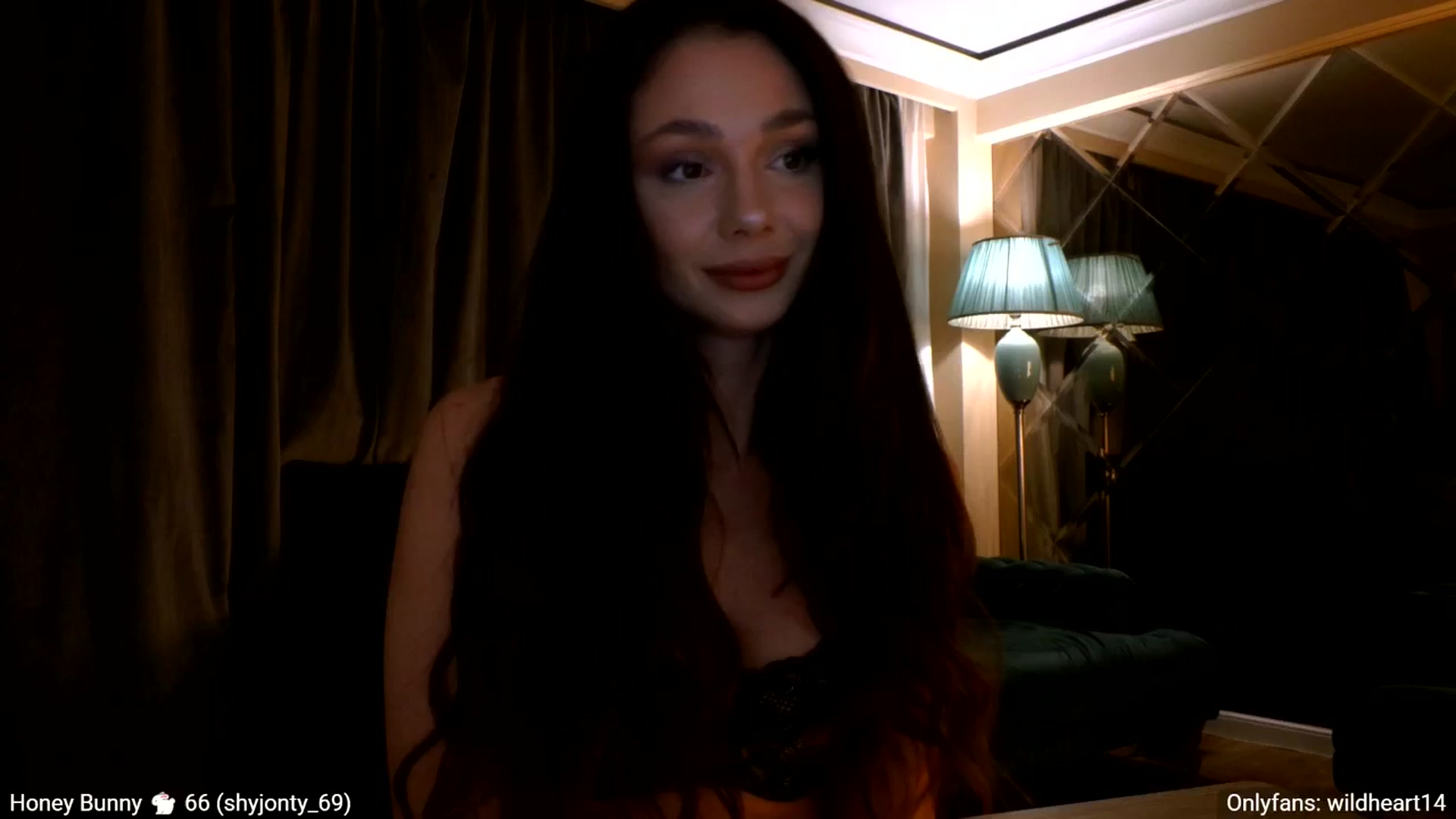 Gallery image thumbnail from Yveline's myfreecams stream on, 04/09/2026, 20:31 image 8 of 20