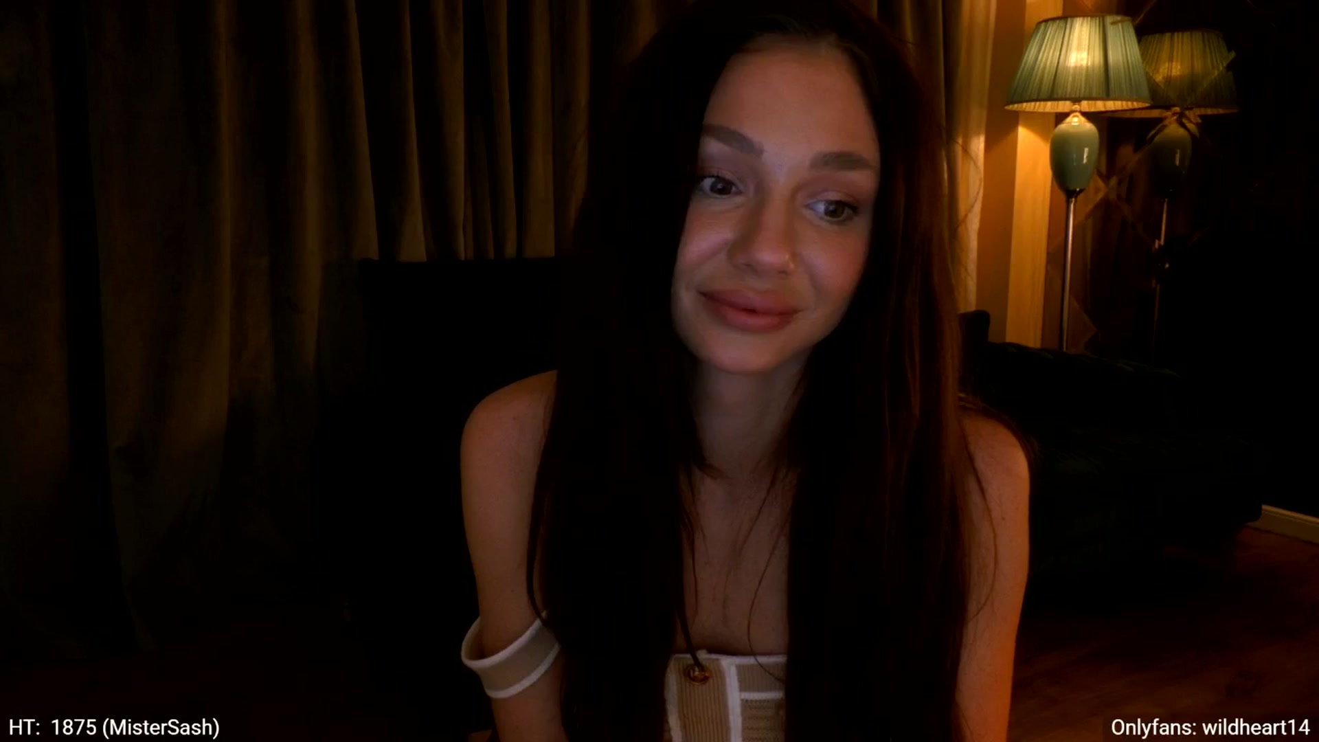 Gallery image thumbnail from Yveline's myfreecams stream on, 04/23/2026, 22:32 image 17 of 20