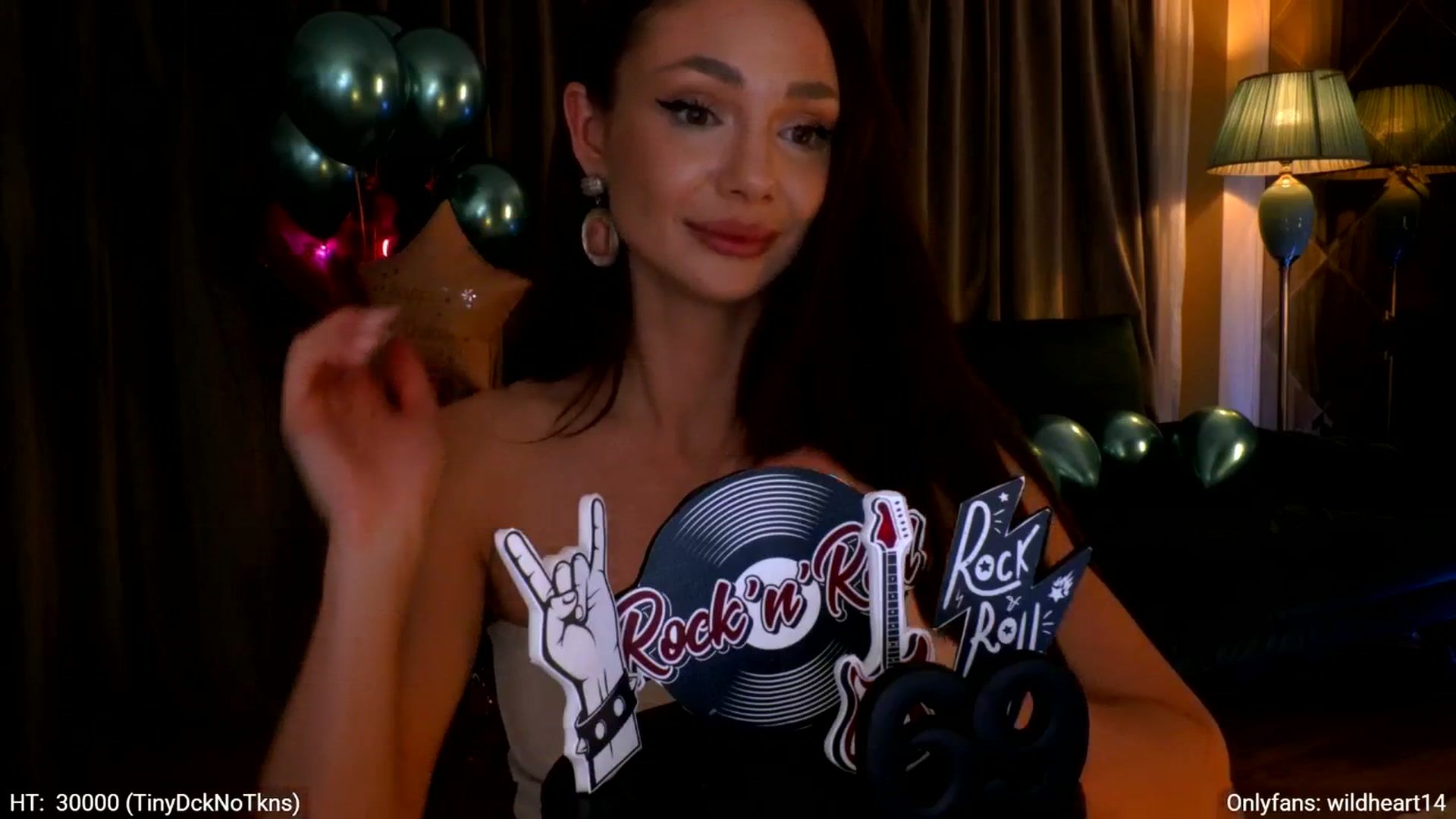 Gallery image thumbnail from Yveline's myfreecams stream on, 04/24/2026, 22:18 image 16 of 20