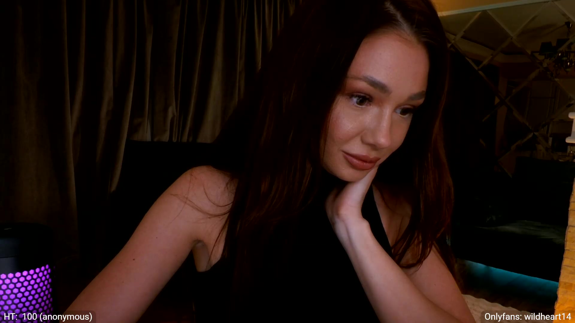 Gallery image thumbnail from Yveline's myfreecams stream on, 05/14/2026, 22:01 image 7 of 20