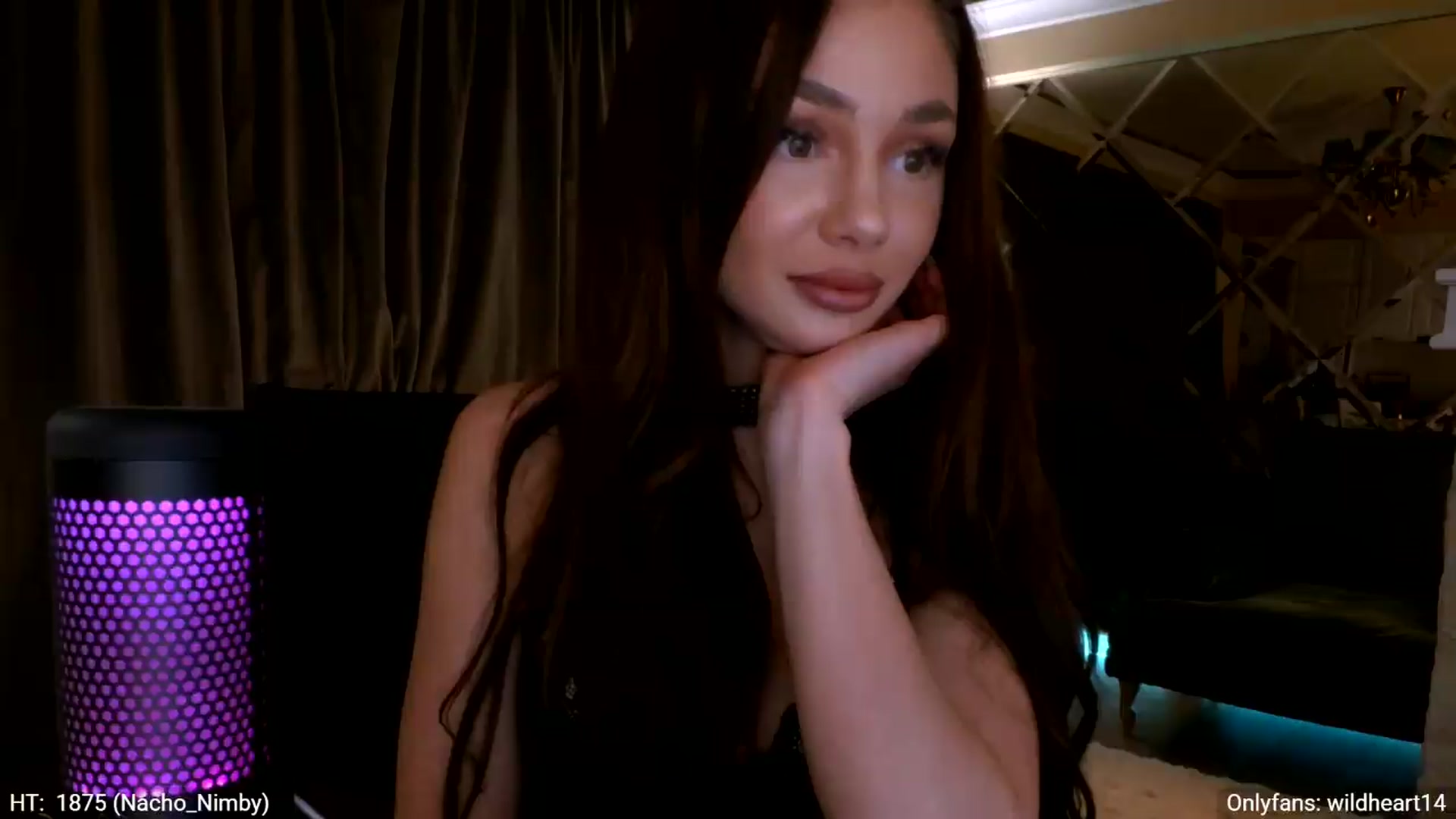 Gallery image thumbnail from Yveline's myfreecams stream on, 05/15/2026, 22:19 image 15 of 20