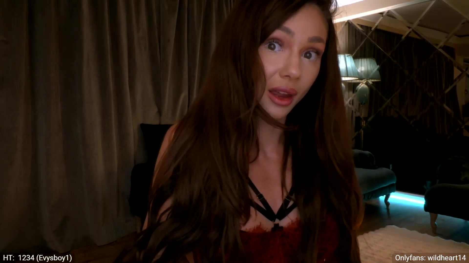 Gallery image thumbnail from Yveline's myfreecams stream on, 05/21/2026, 24:09 image 14 of 20