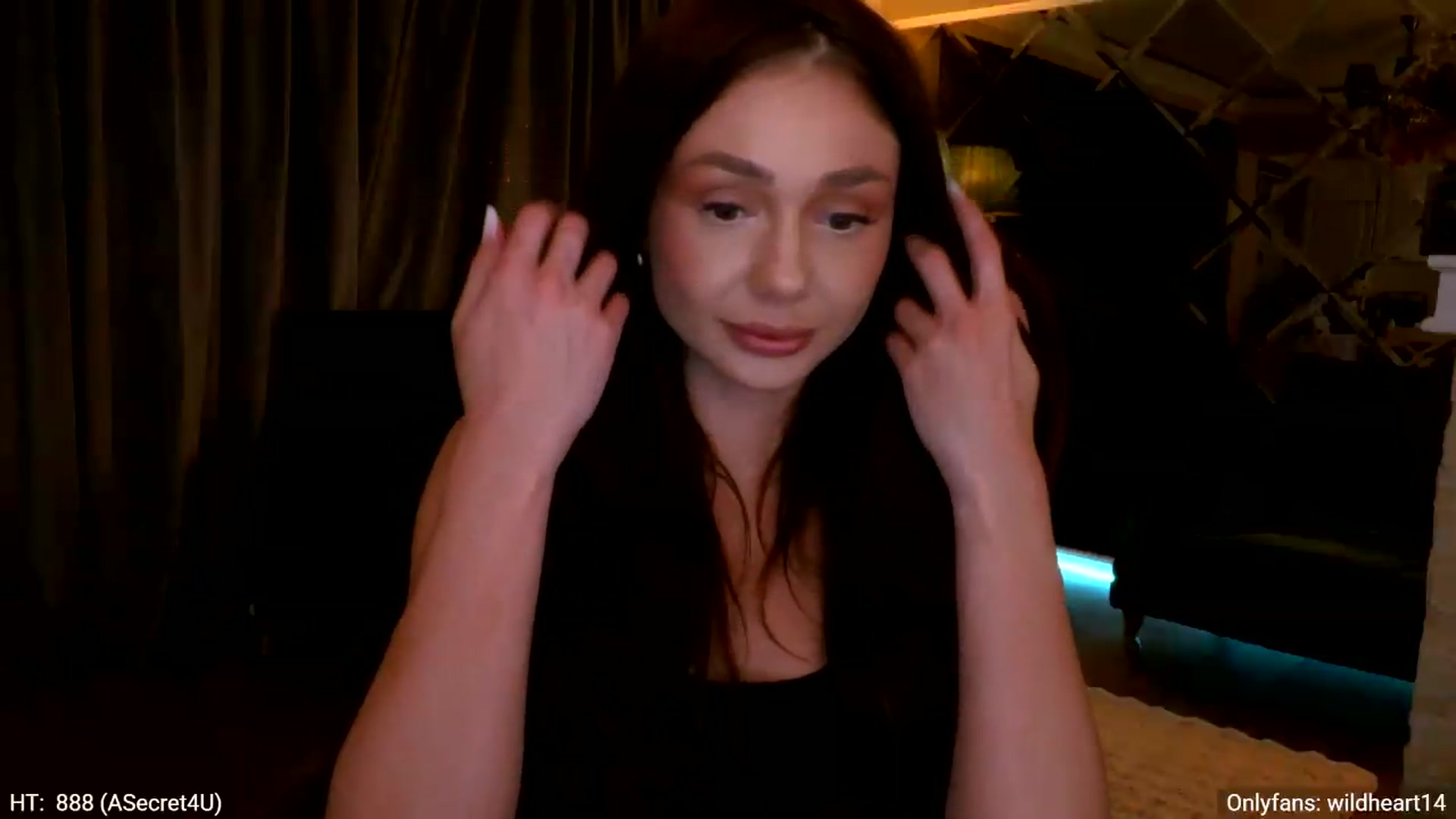 Gallery image thumbnail from Yveline's myfreecams stream on, 05/21/2026, 21:21 image 11 of 20