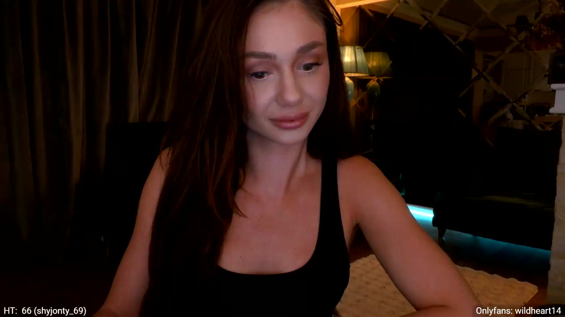 Gallery image thumbnail from Yveline's myfreecams stream on, 05/21/2026, 21:21 image 1 of 20