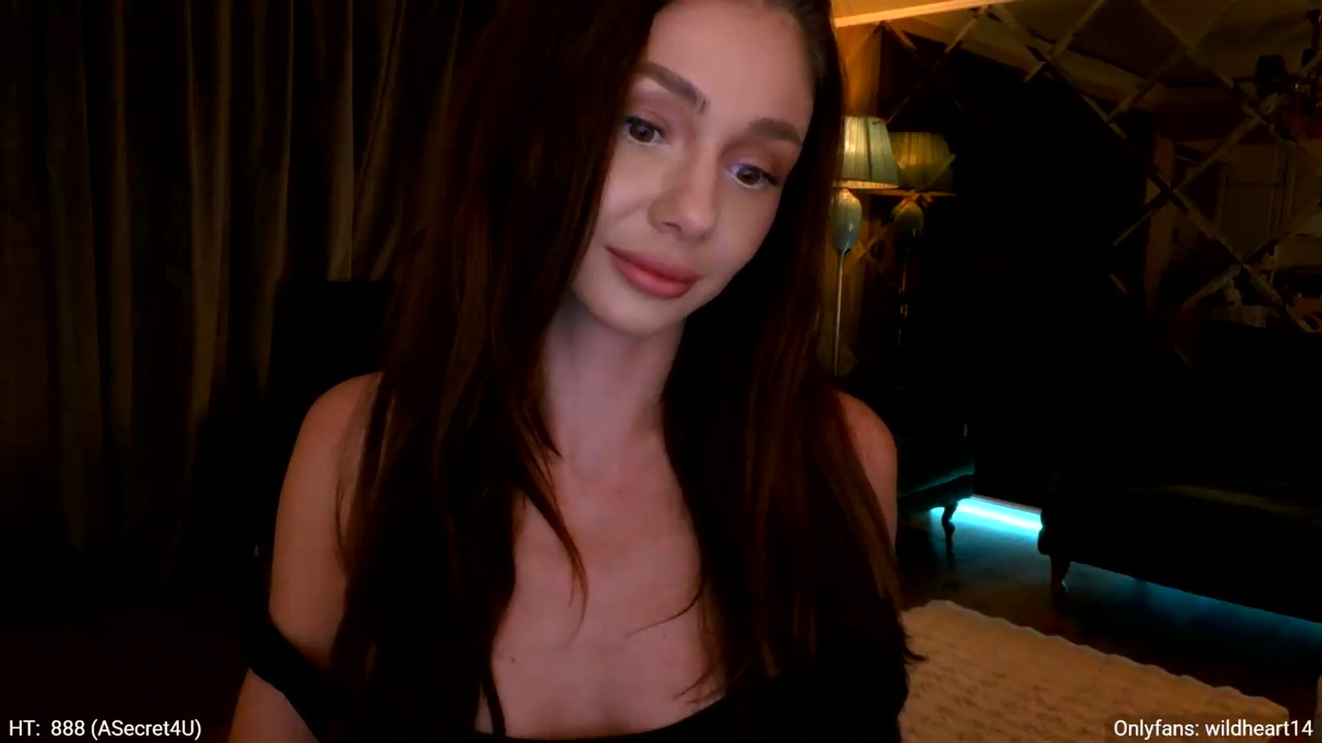 Gallery image thumbnail from Yveline's myfreecams stream on, 05/21/2026, 21:21 image 16 of 20