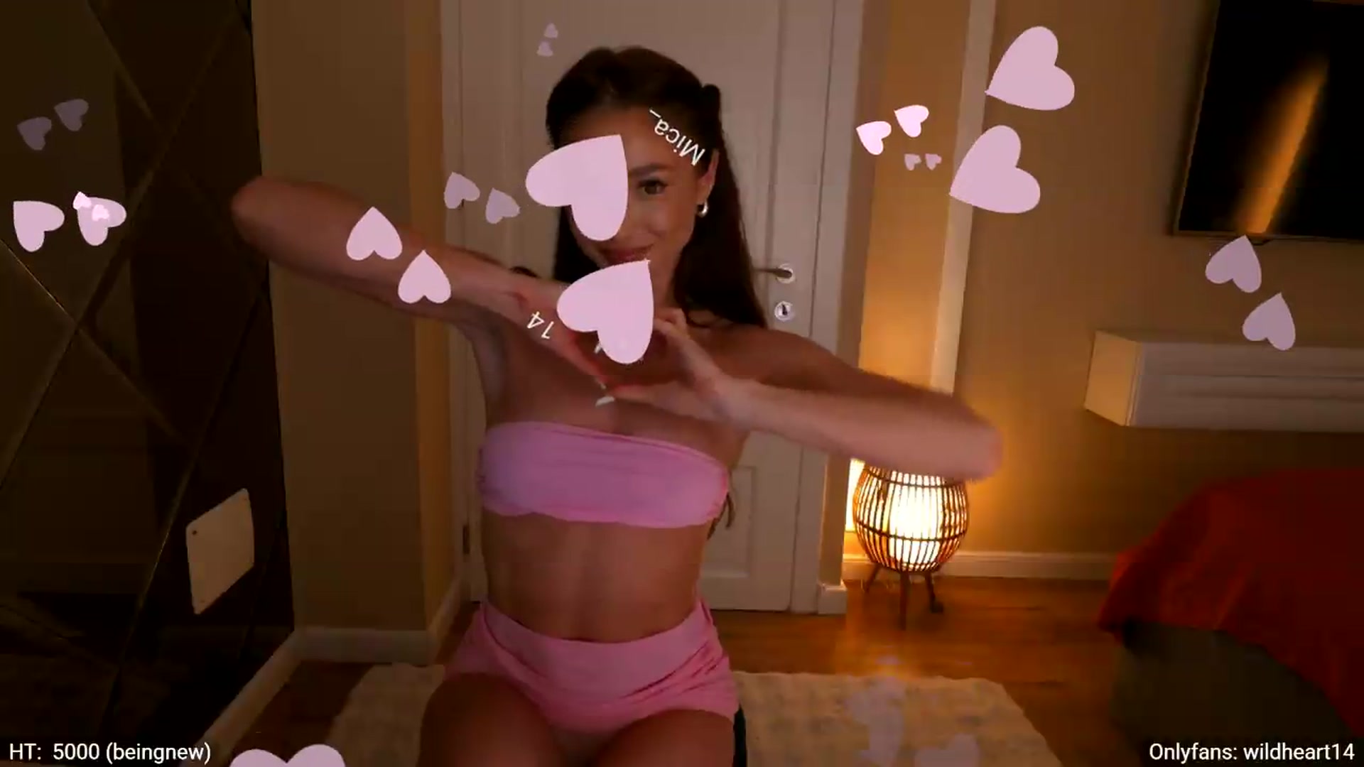 Gallery image thumbnail from Yveline's myfreecams stream on, 06/02/2026, 21:32 image 17 of 20