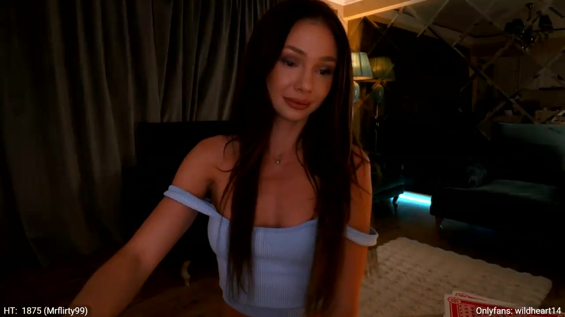 Gallery image thumbnail from Yveline's myfreecams stream on, 06/04/2026, 22:16 image 16 of 20