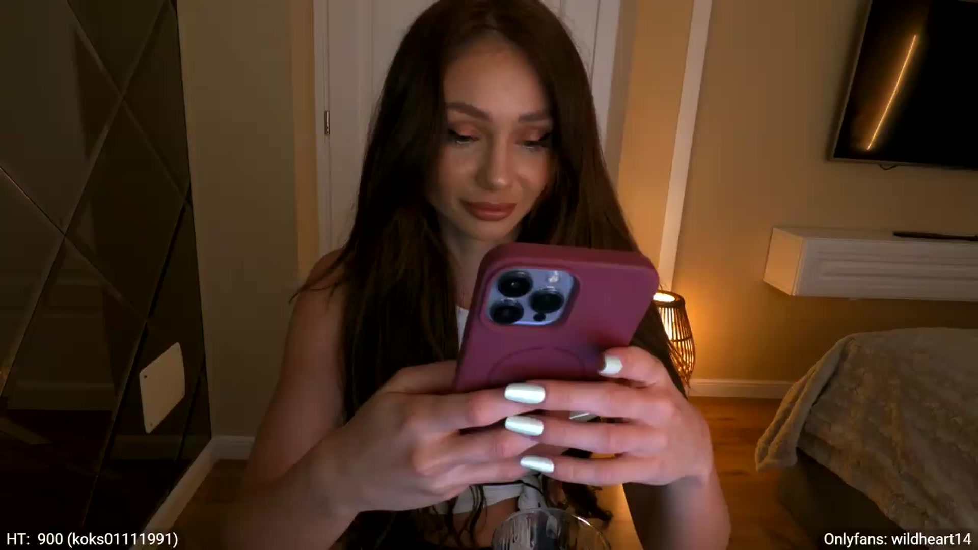 Gallery image thumbnail from Yveline's myfreecams stream on, 06/20/2026, 19:20 image 2 of 20
