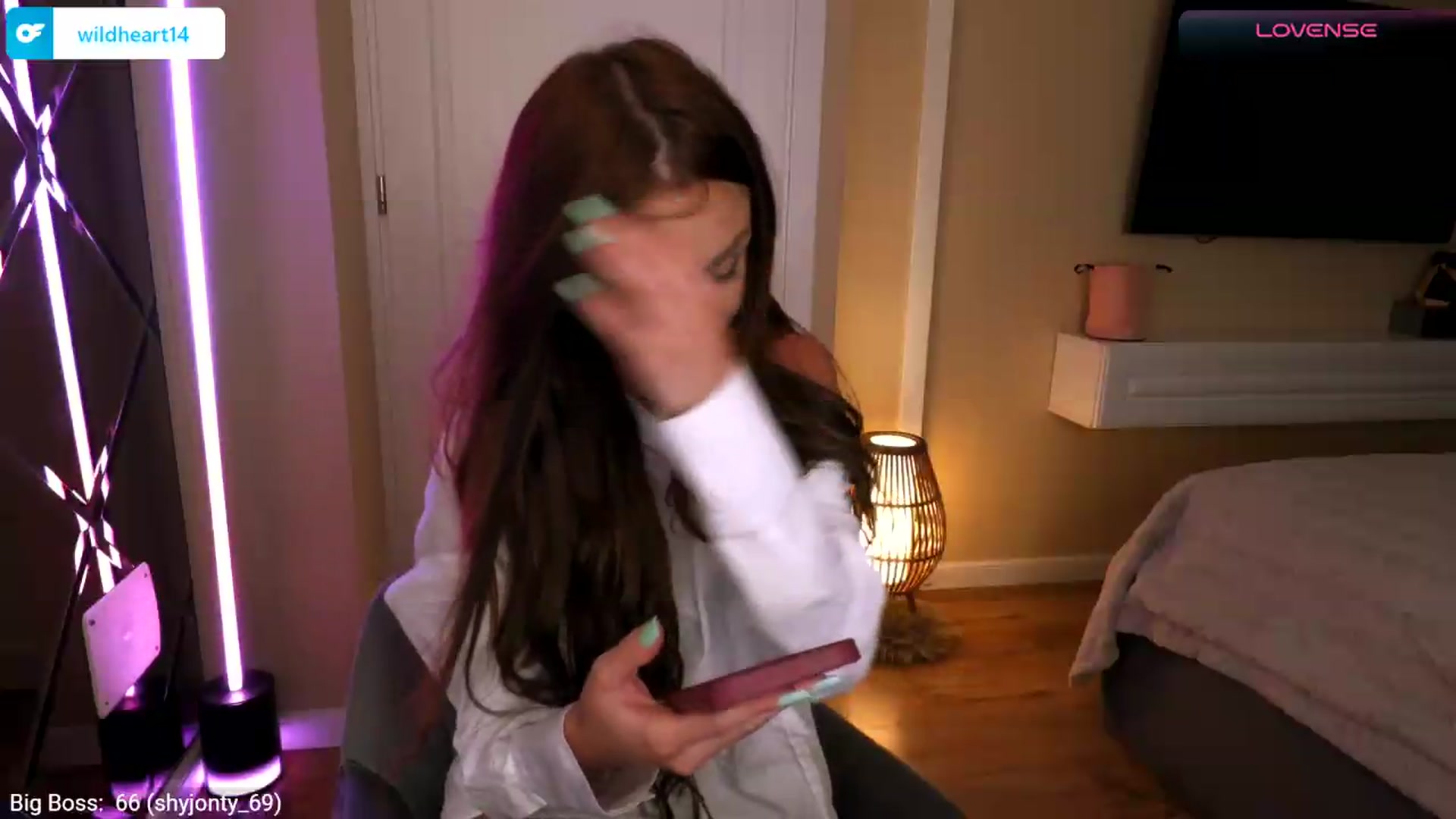 Gallery image thumbnail from Yveline's myfreecams stream on, 07/27/2026, 20:30 image 11 of 20