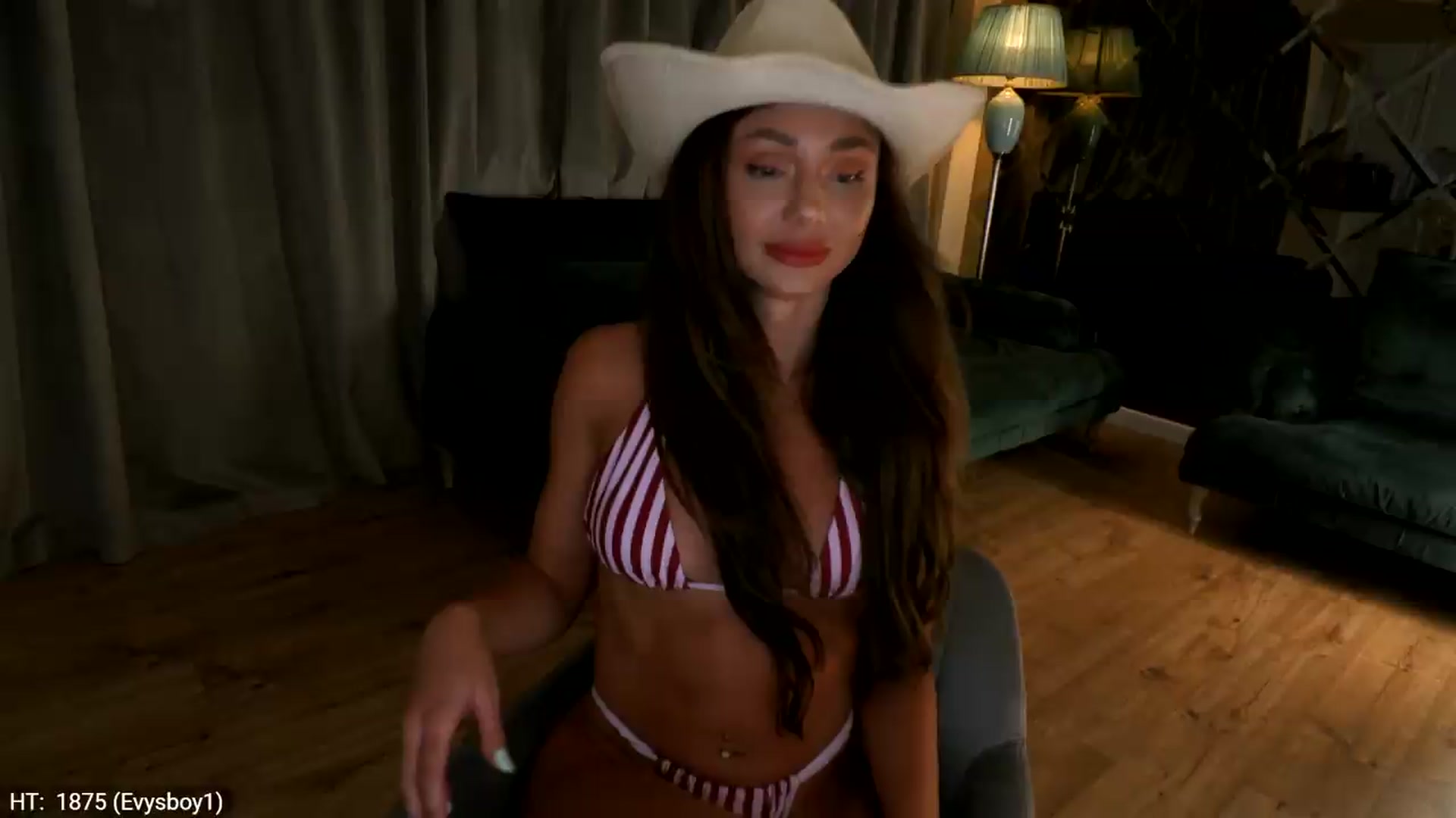 Gallery image thumbnail from Yveline's myfreecams stream on, 08/10/2026, 22:44 image 3 of 20