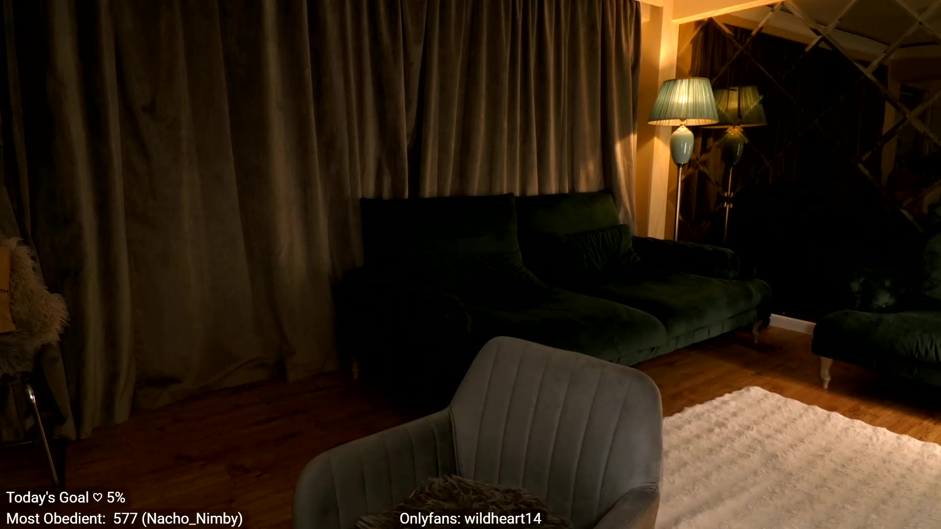 Gallery image thumbnail from Yveline's myfreecams stream on, 08/25/2026, 21:01 image 16 of 20