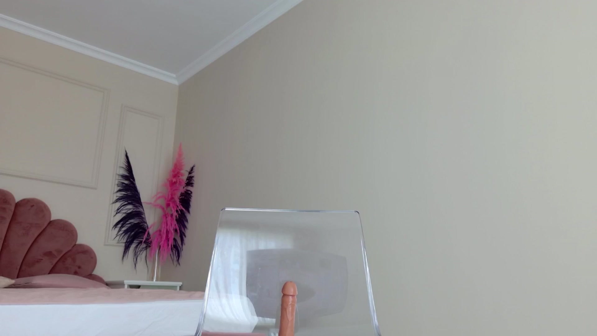 Gallery image thumbnail from YvonnaOne's myfreecams stream on, 06/05/2024, 08:37 image 18 of 20
