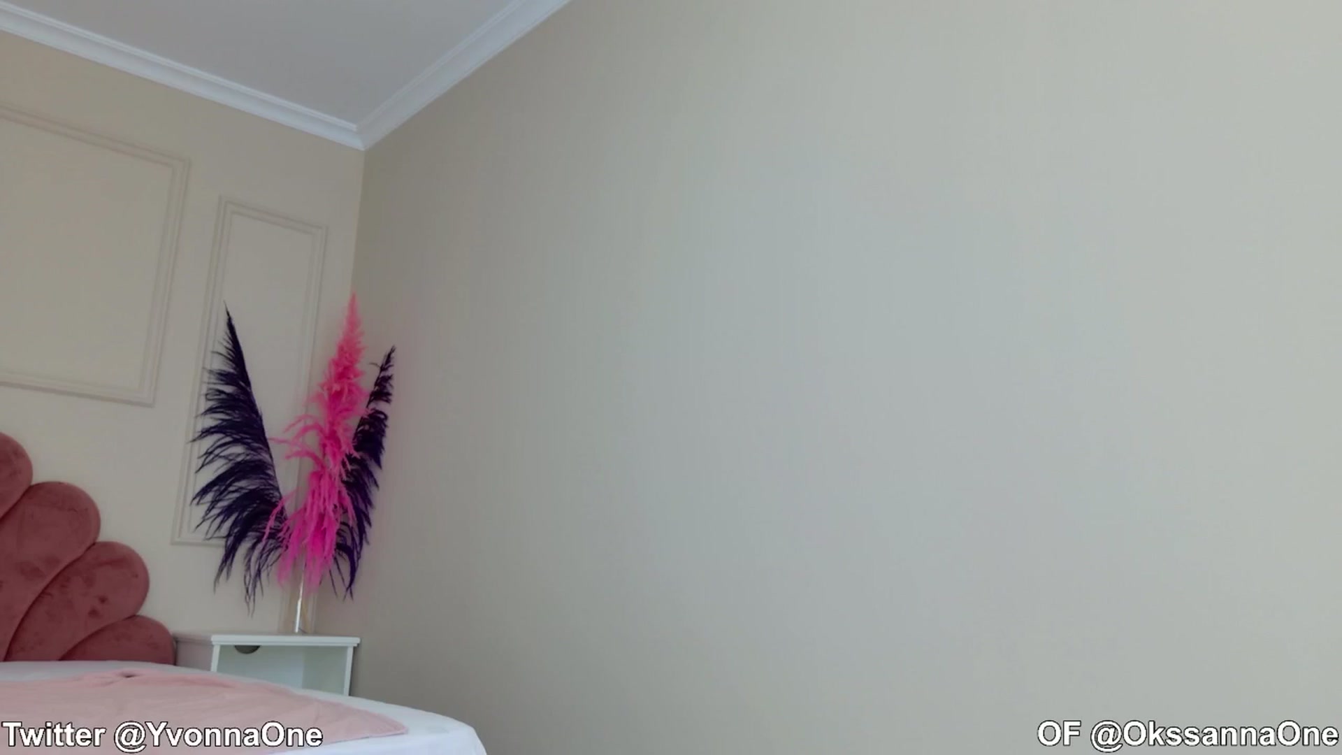 Gallery image thumbnail from YvonnaOne's myfreecams stream on, 06/18/2024, 11:14 image 6 of 20