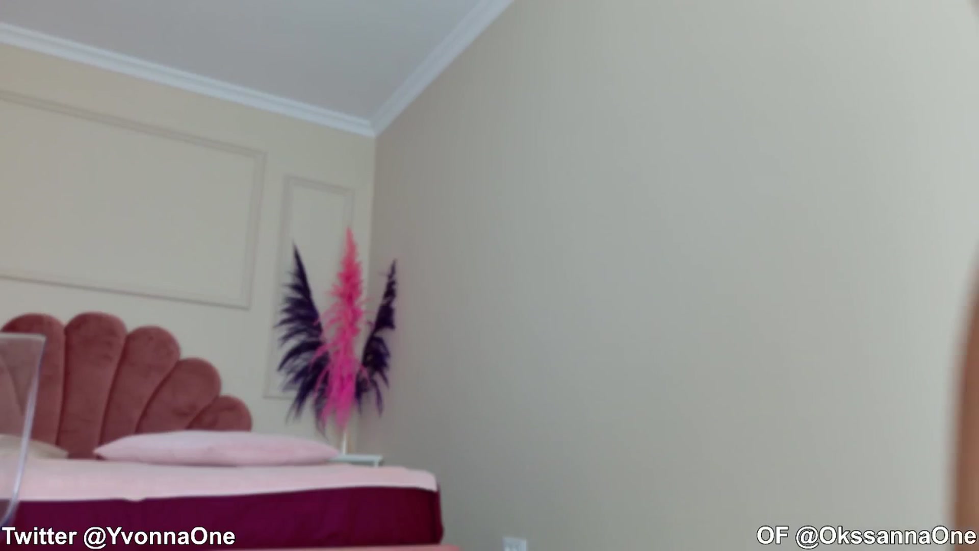 Gallery image thumbnail from YvonnaOne's myfreecams stream on, 07/13/2024, 16:17 image 7 of 20