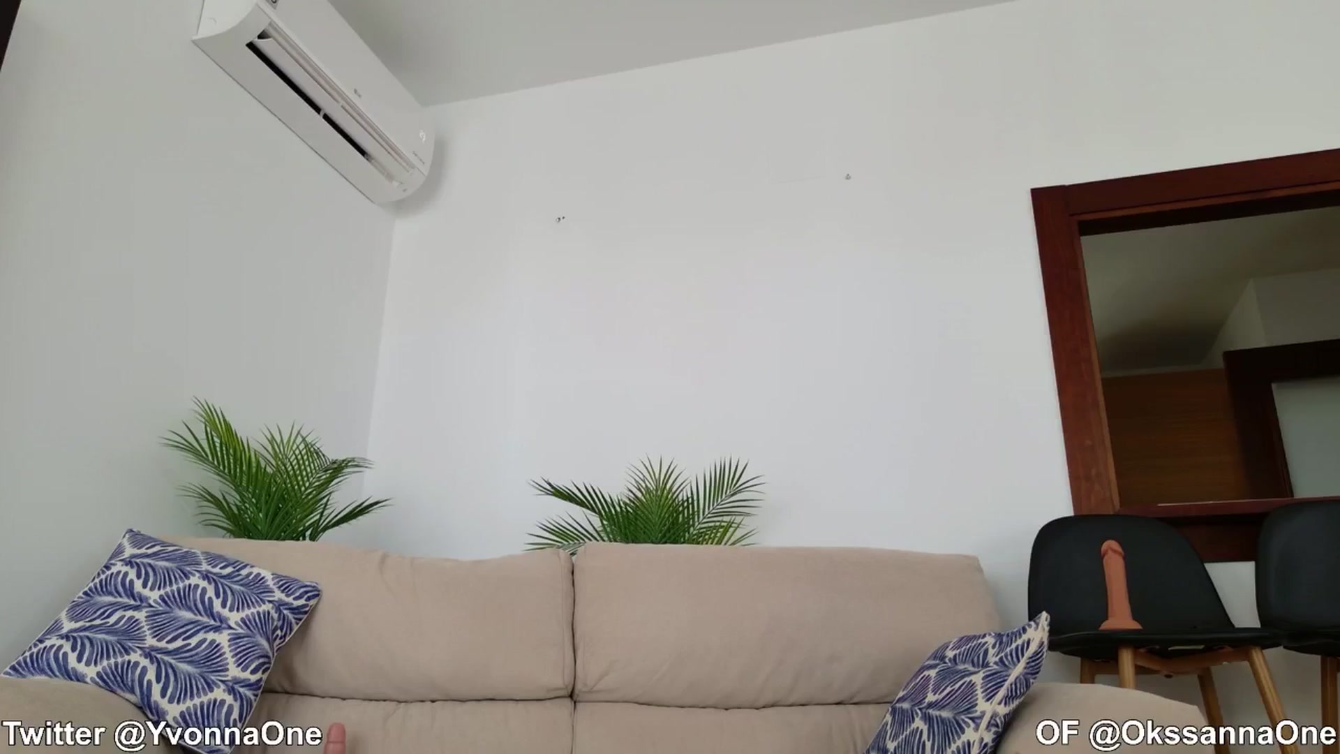 Gallery image thumbnail from YvonnaOne's myfreecams stream on, 08/11/2024, 17:40 image 11 of 20