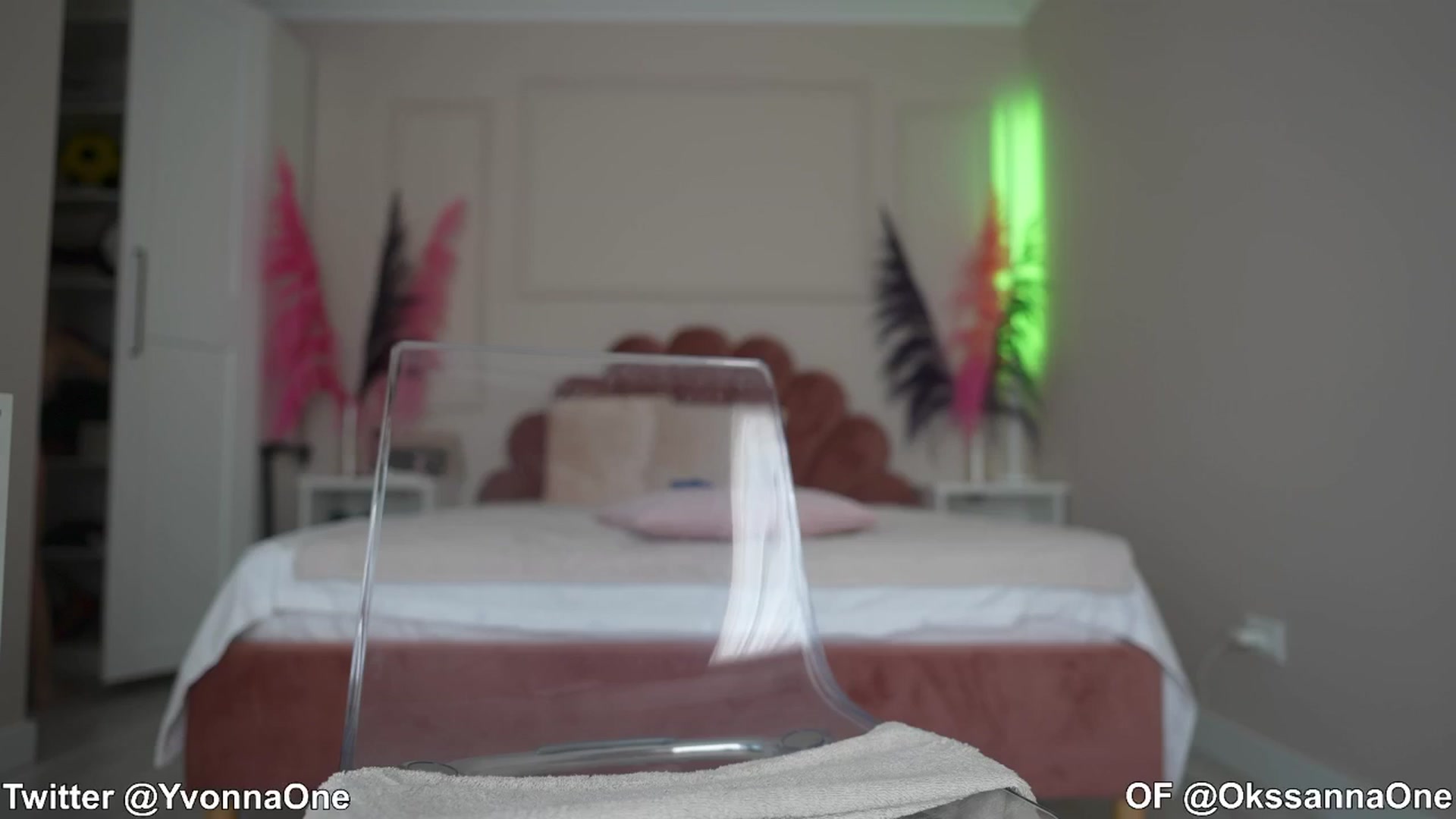 Gallery image thumbnail from YvonnaOne's myfreecams stream on, 09/09/2024, 16:54 image 10 of 20
