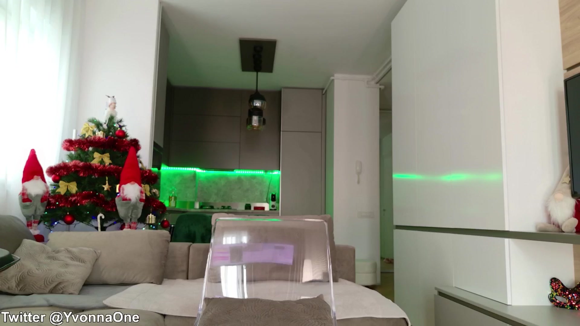 Gallery image thumbnail from YvonnaOne's myfreecams stream on, 12/14/2024, 11:01 image 19 of 20