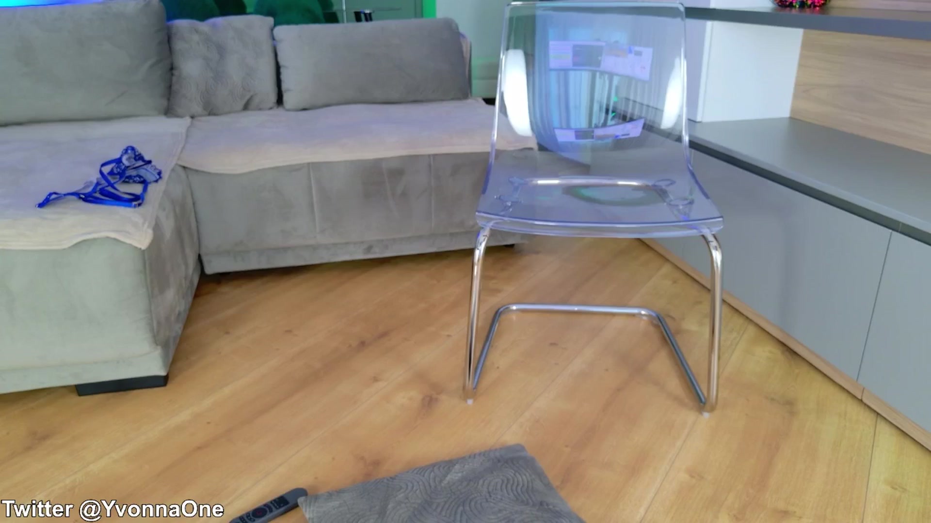 Gallery image thumbnail from YvonnaOne's myfreecams stream on, 01/08/2025, 15:28 image 2 of 20