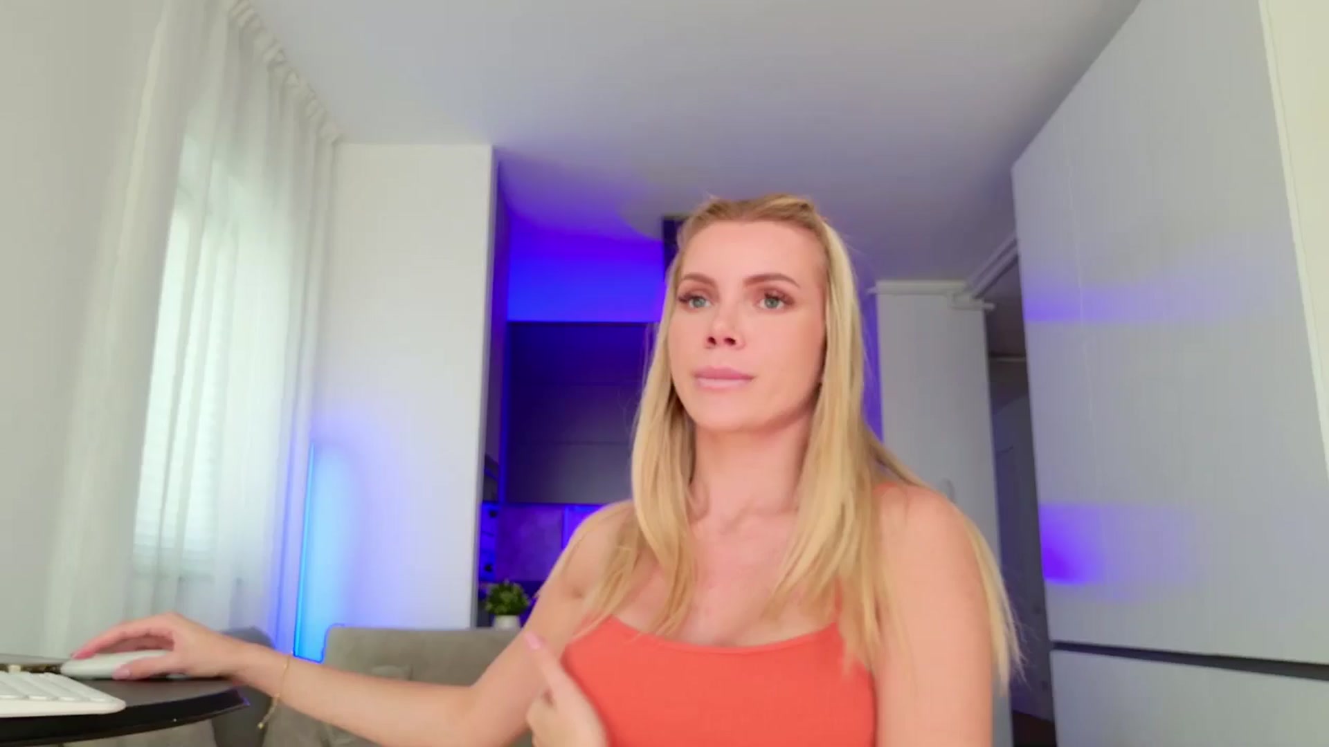 Gallery image thumbnail from YvonnaOne's myfreecams stream on, 06/13/2025, 07:30 image 1 of 20