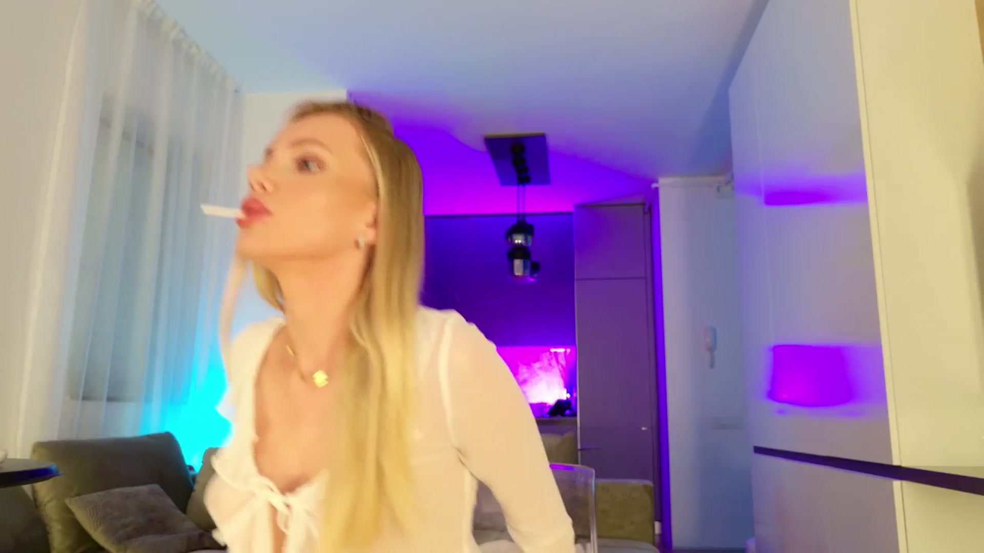Gallery image thumbnail from YvonnaOne's myfreecams stream on, 07/29/2025, 18:03 image 3 of 20