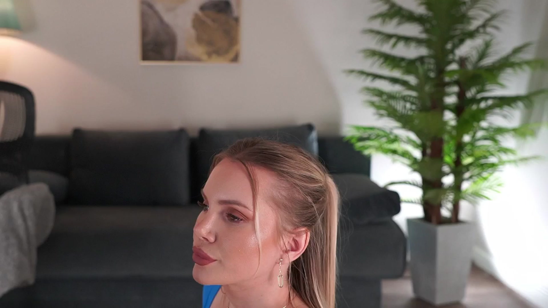 Gallery image thumbnail from YvonnaOne's myfreecams stream on, 11/26/2025, 18:43 image 19 of 20