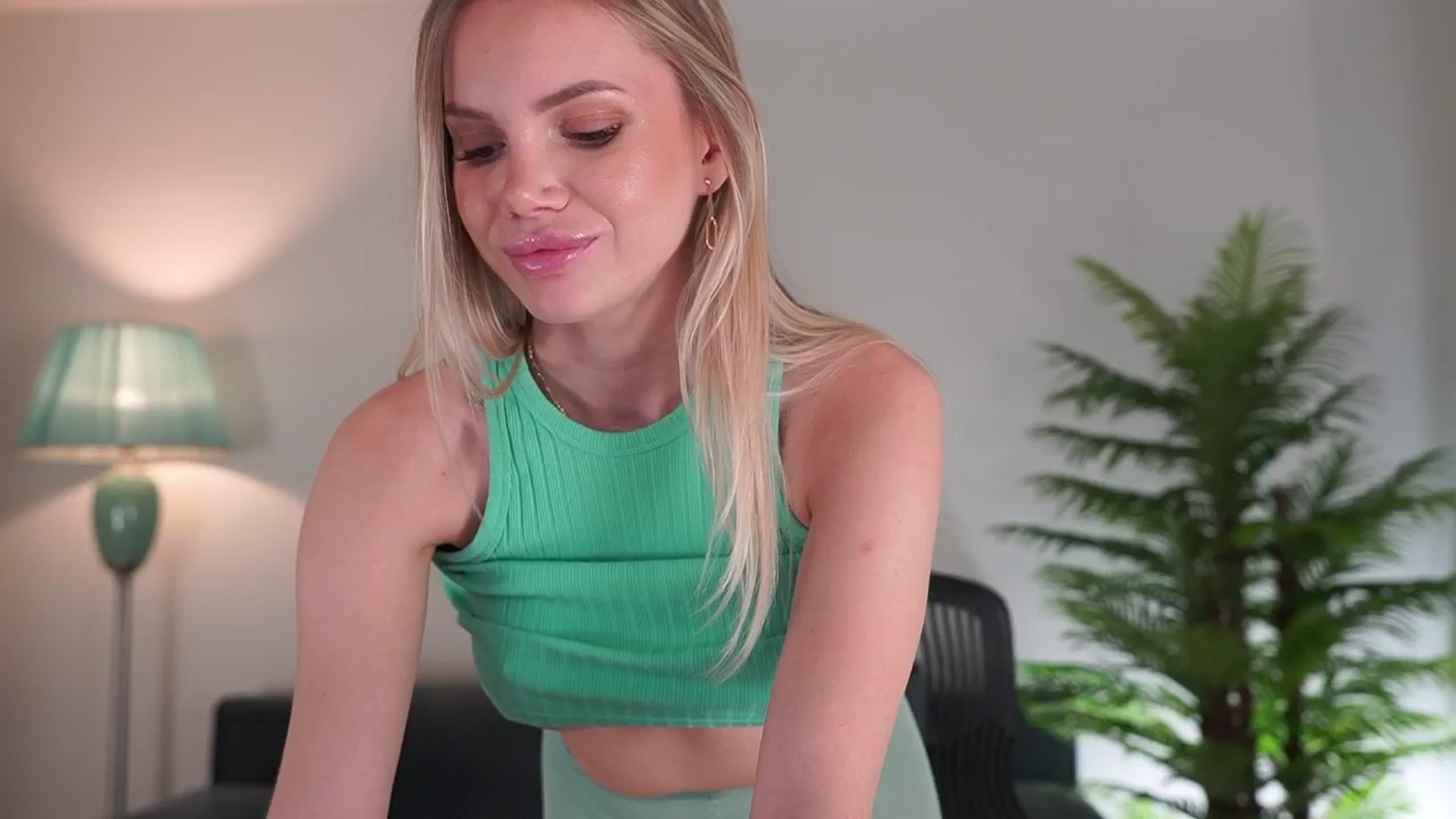 Gallery image thumbnail from YvonnaOne's myfreecams stream on, 11/28/2025, 17:03 image 3 of 20