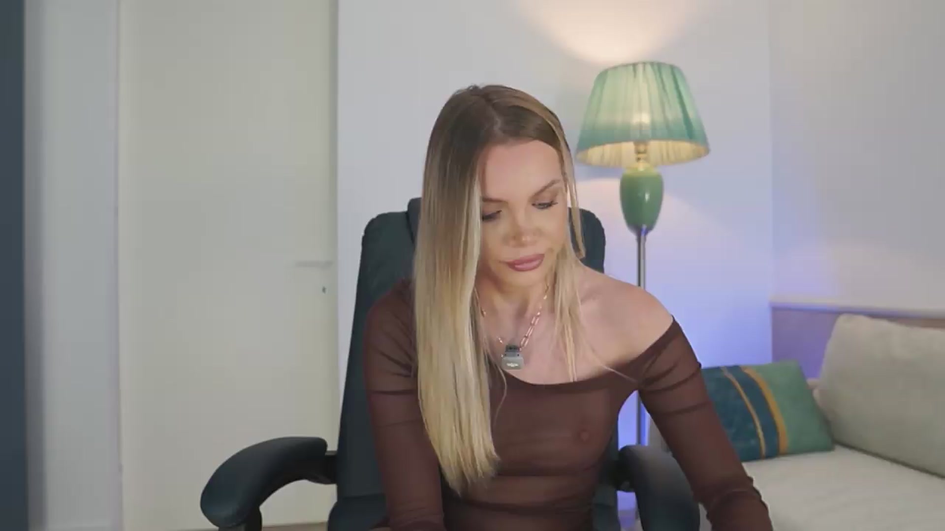 Gallery image thumbnail from YvonnaOne's myfreecams stream on, 06/26/2026, 14:22 image 3 of 20