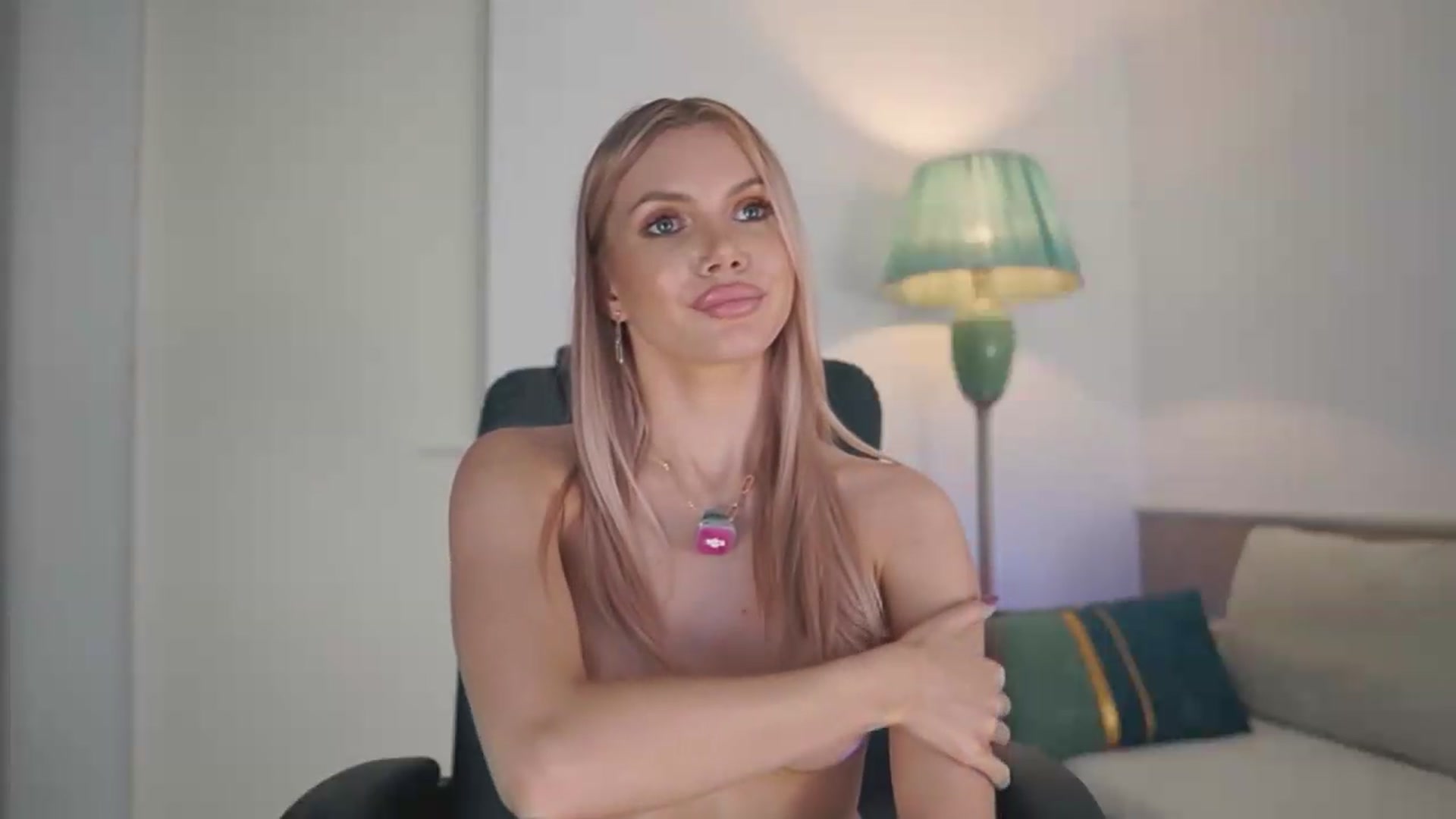 Gallery image thumbnail from YvonnaOne's myfreecams stream on, 07/03/2026, 19:03 image 20 of 20