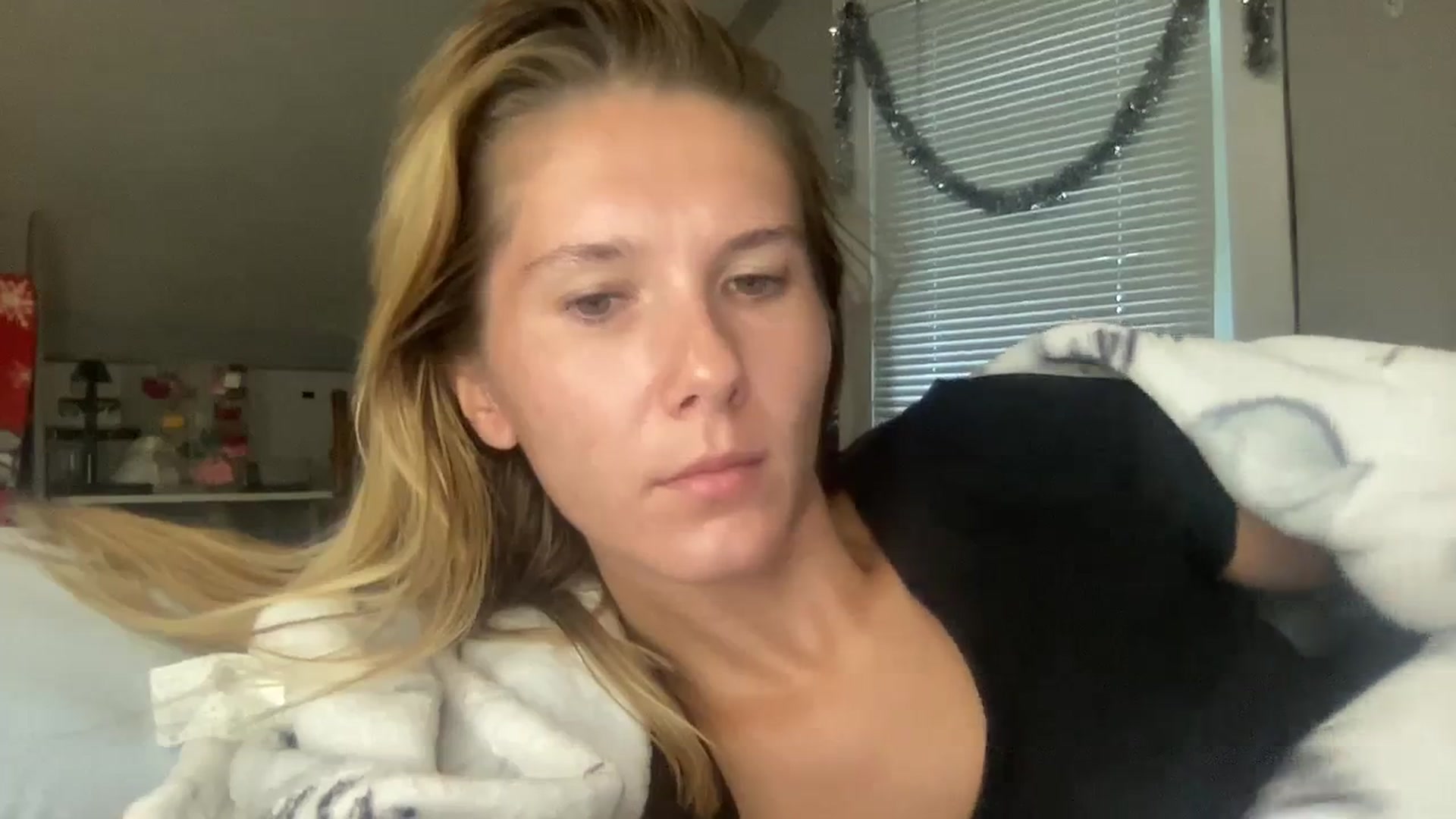 Gallery image thumbnail from ZRae420's myfreecams stream on, 09/07/2023, 17:21 image 13 of 20