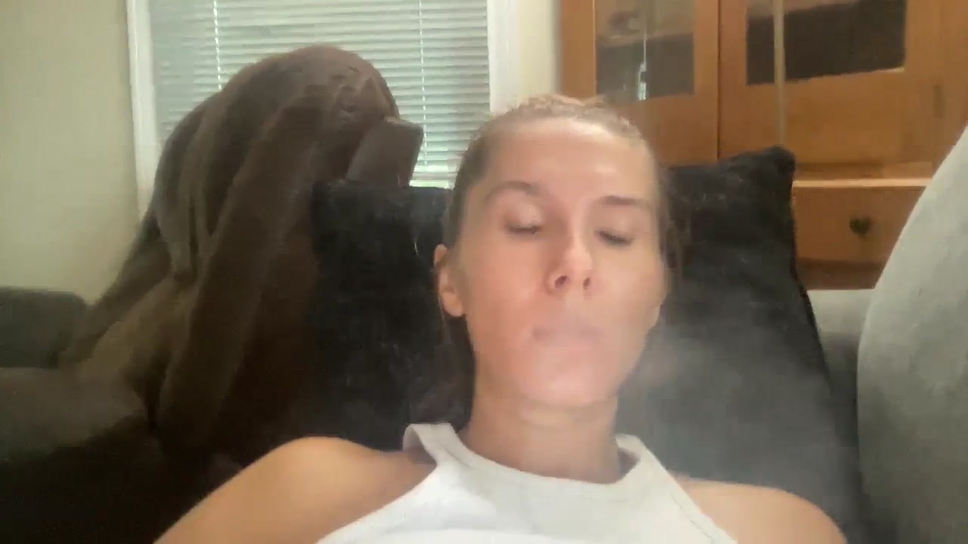 Gallery image thumbnail from ZRae420's myfreecams stream on, 09/08/2023, 15:07 image 7 of 20