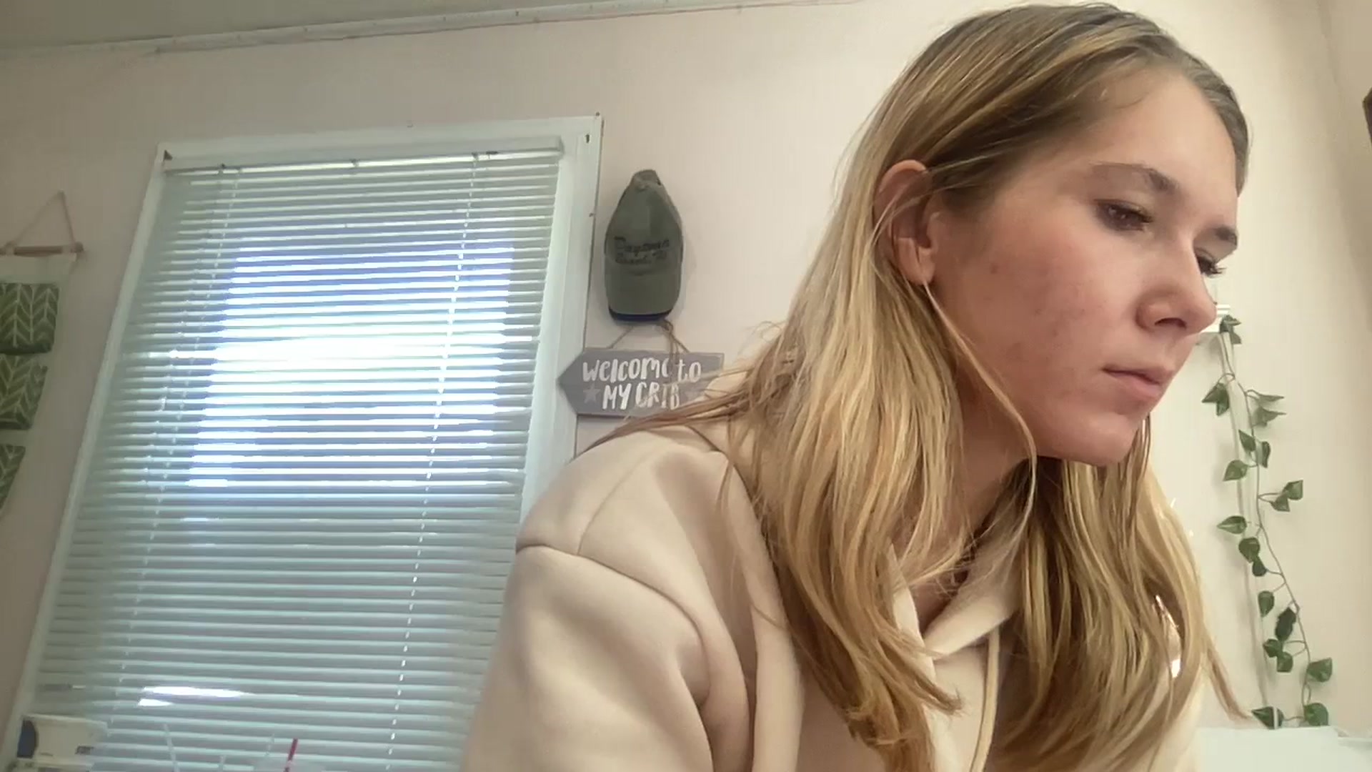 Gallery image thumbnail from ZRae420's myfreecams stream on, 09/11/2023, 13:59 image 17 of 20