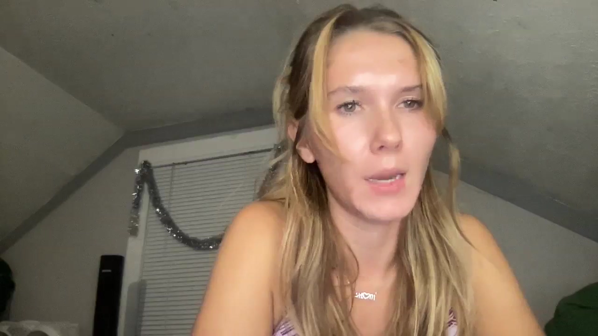 Gallery image thumbnail from ZRae420's myfreecams stream on, 09/16/2023, 08:02 image 18 of 20
