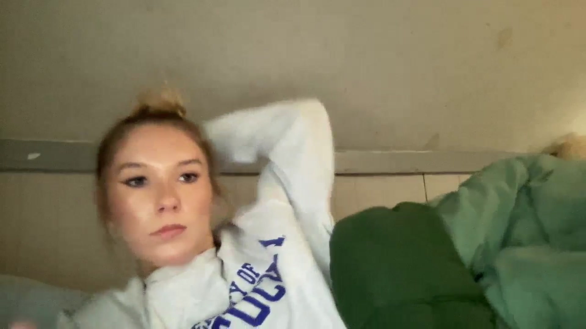 Gallery image thumbnail from ZRae420's myfreecams stream on, 09/19/2023, 14:09 image 18 of 20