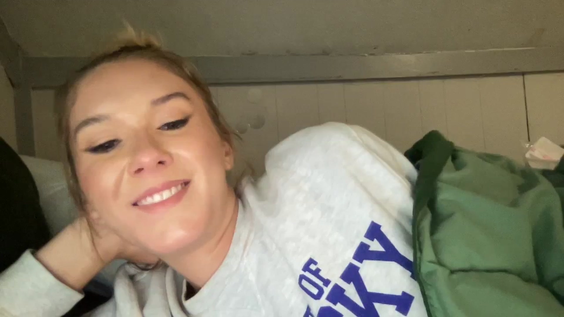 Gallery image thumbnail from ZRae420's myfreecams stream on, 09/19/2023, 14:09 image 20 of 20
