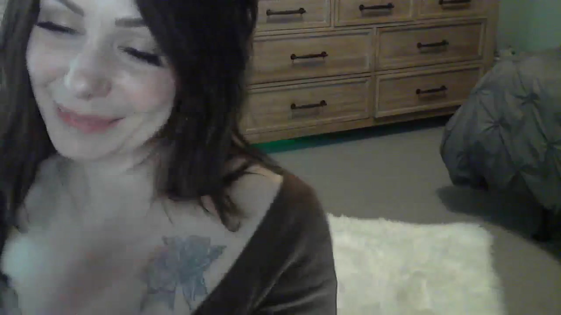 Gallery image thumbnail from ZadieBaby's myfreecams stream on, 12/17/2023, 11:12 image 3 of 20