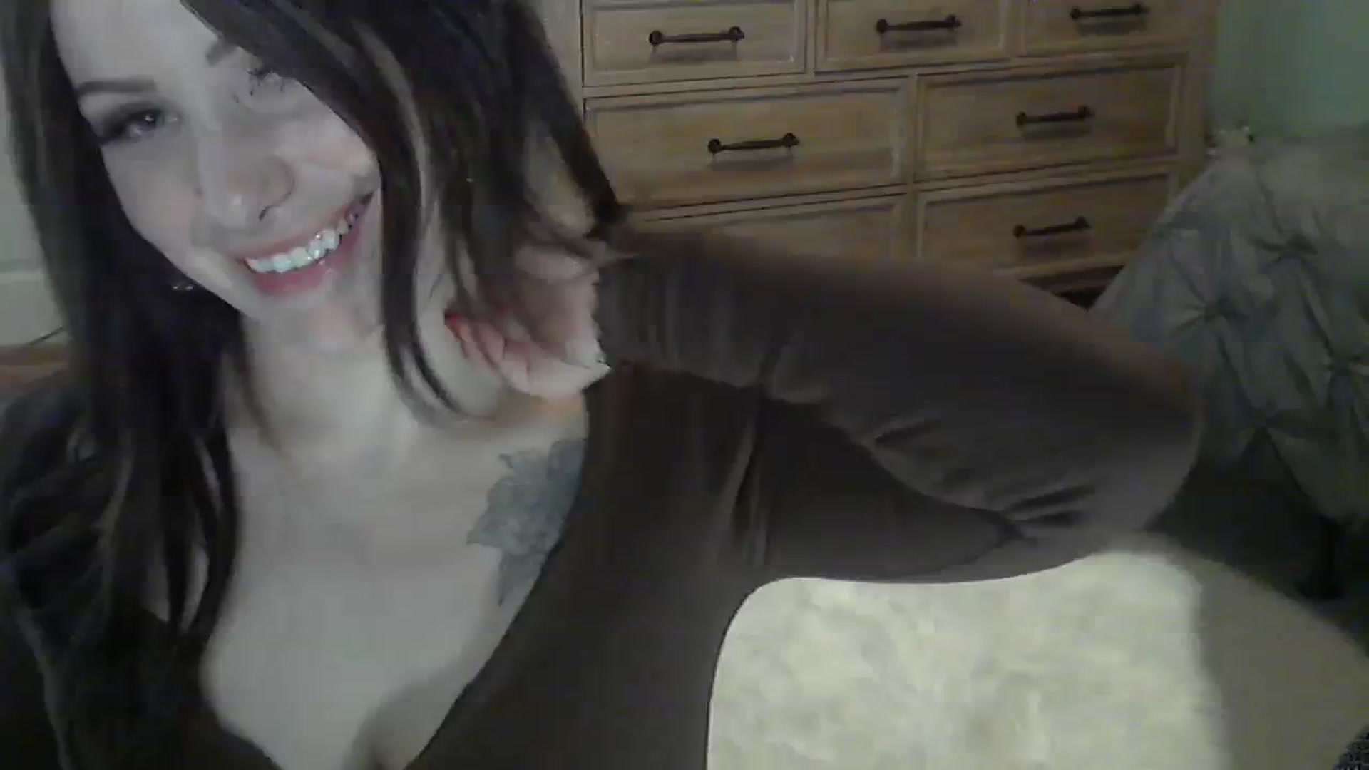 Gallery image thumbnail from ZadieBaby's myfreecams stream on, 12/17/2023, 11:12 image 13 of 20