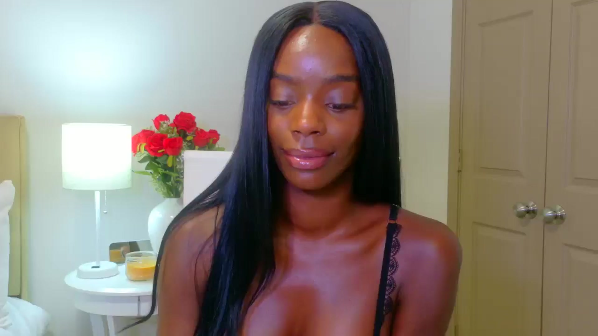 Gallery image thumbnail from Zadira's myfreecams stream on, 12/08/2024, 12:45 image 9 of 20
