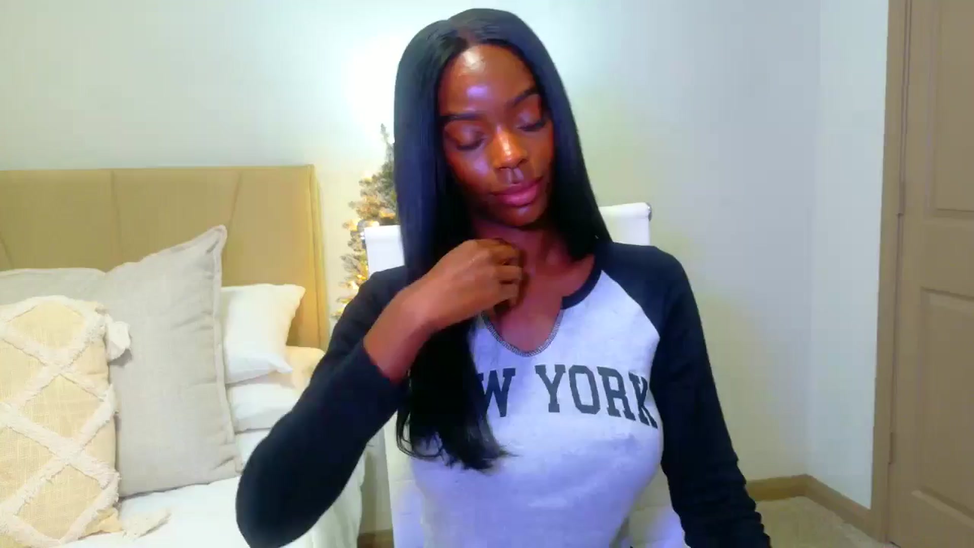 Gallery image thumbnail from Zadira's myfreecams stream on, 12/12/2024, 06:45 image 2 of 20