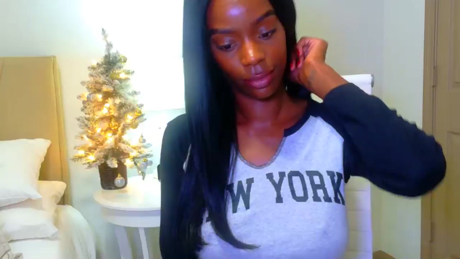 Gallery image thumbnail from Zadira's myfreecams stream on, 12/12/2024, 10:14 image 1 of 20
