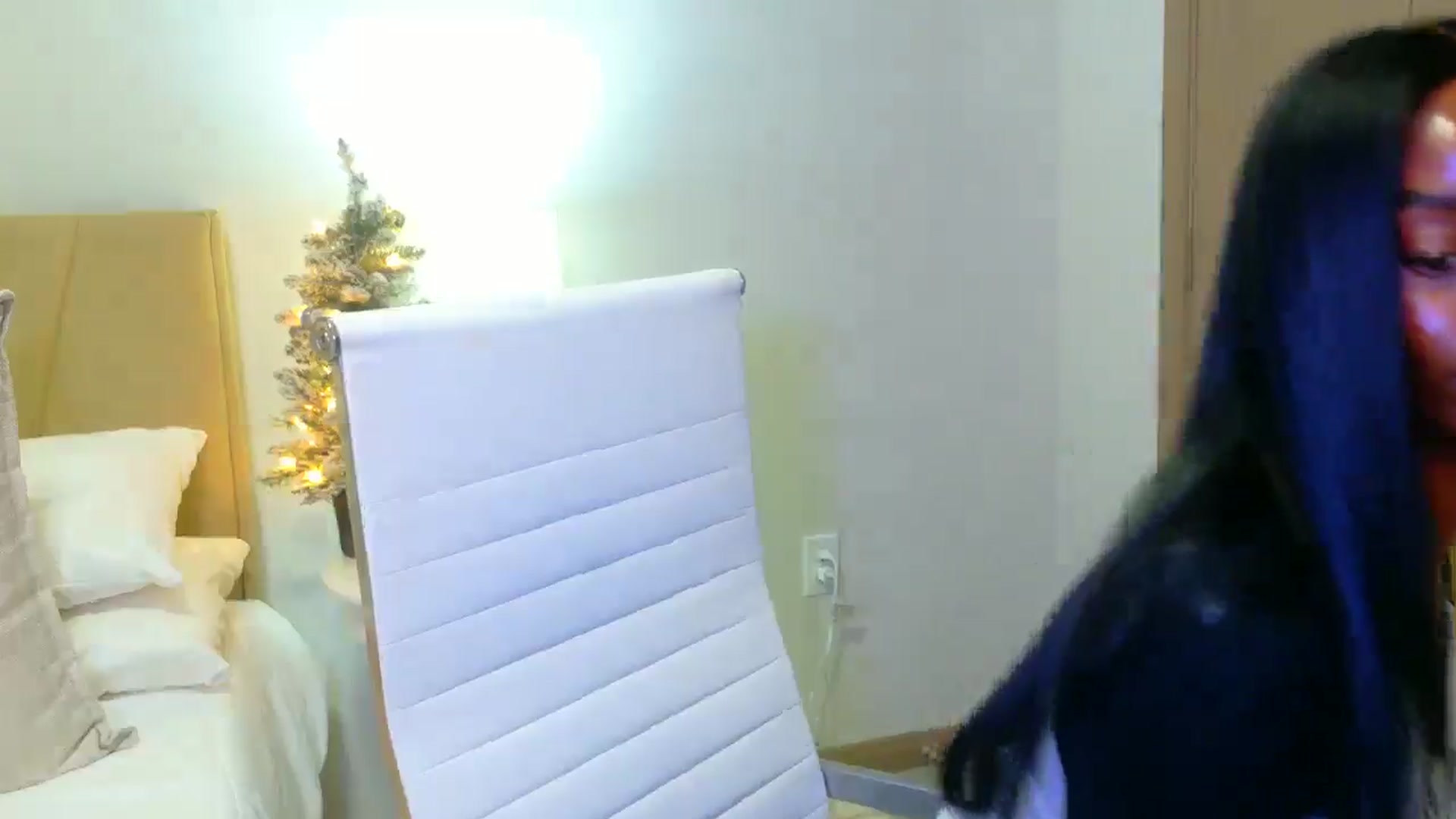 Gallery image thumbnail from Zadira's myfreecams stream on, 12/12/2024, 11:30 image 5 of 20