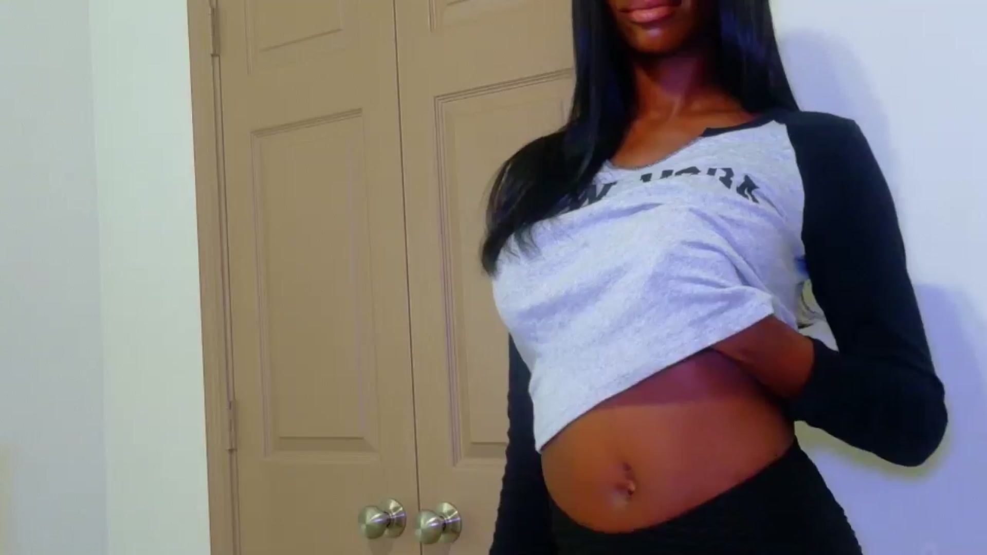 Gallery image thumbnail from Zadira's myfreecams stream on, 12/12/2024, 11:30 image 12 of 20